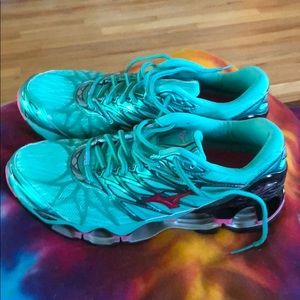 Mizuno Wave Prophecy 7